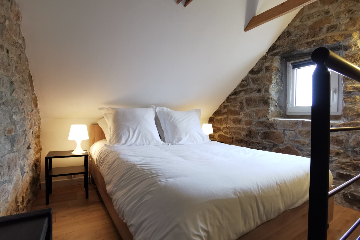 chambre3-lit.jpg